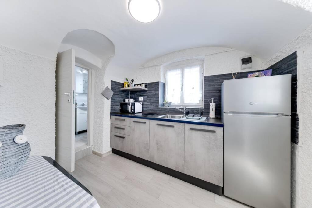 Appartement Esclusivo Per Due à Bordighera Extérieur photo